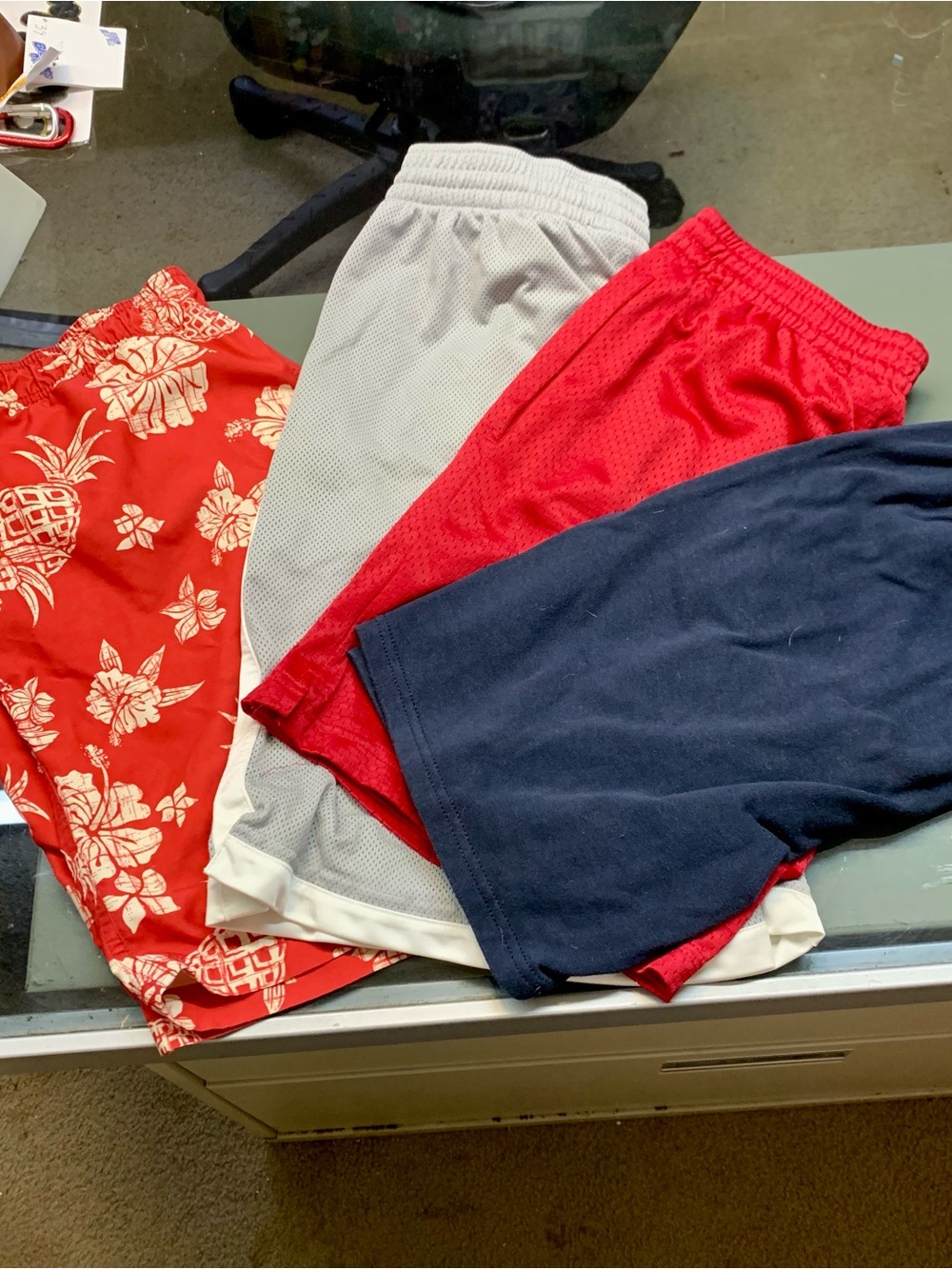 Men's Shorts Lot Size M (32-34) Nike Champion Starter Faded Glory 4 Pack